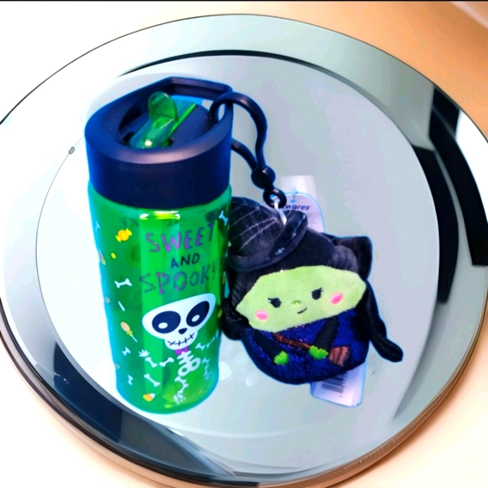 Squishmallow Wicked Elphaba 3" Clip-on  EXCLUSIVE With Free Green Water Bottle